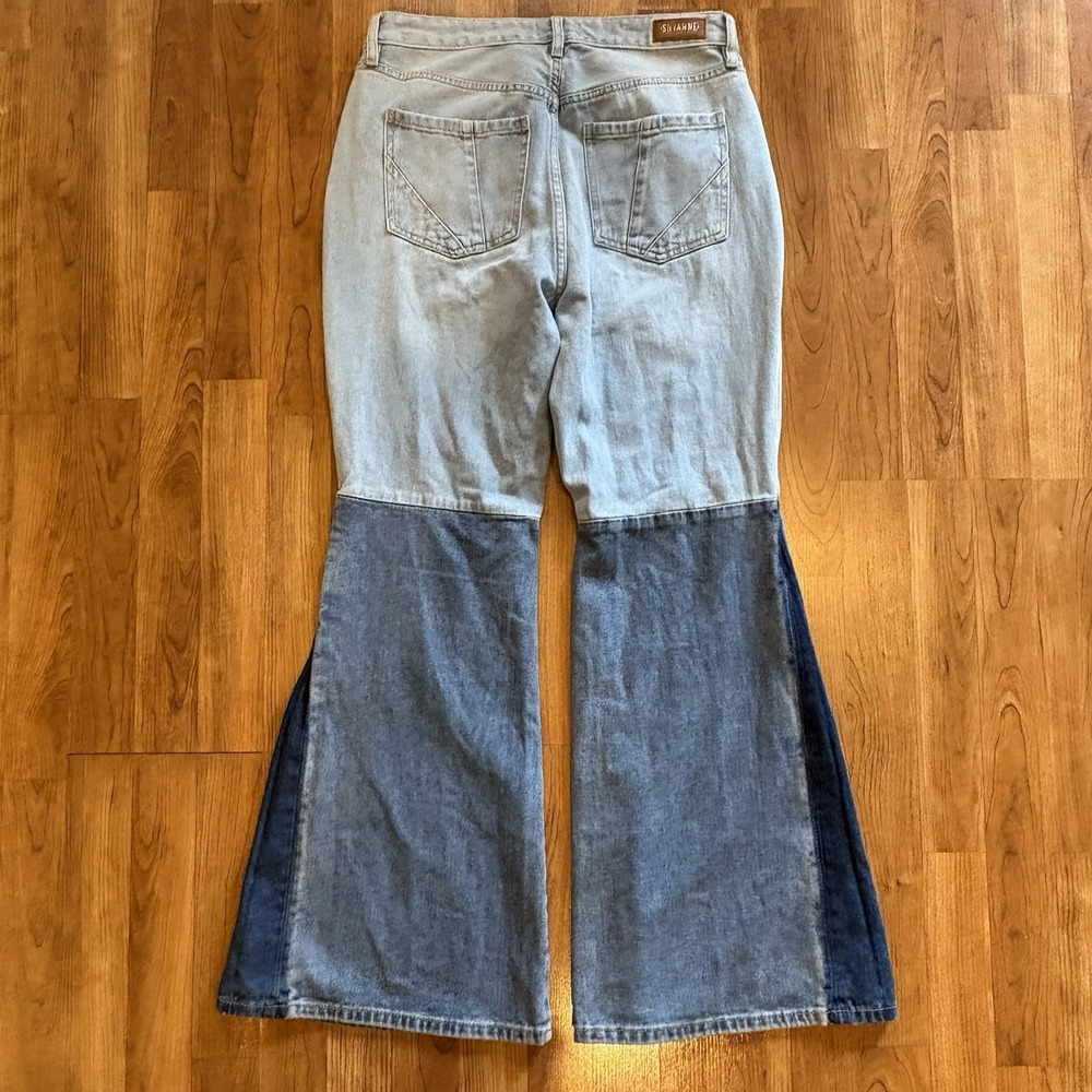 SHYANNE WOMEN'S TWO TONE LIGHT WASH HIGH RISE FLARE JEANS 33‎ SHORT Western - Picture 13 of 14